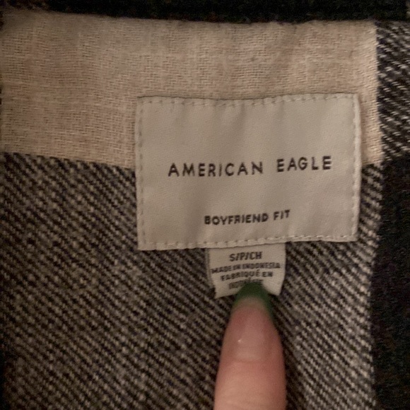 American eagle black and cream flannel 🦋 - Picture 3 of 3